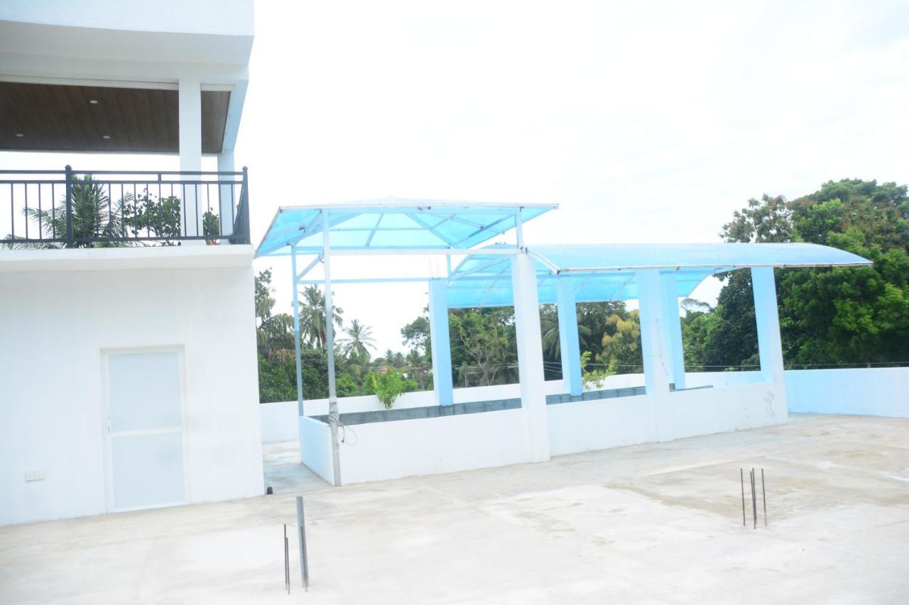 Concey Transit Hotel Airport View Katunayaka Buitenkant foto